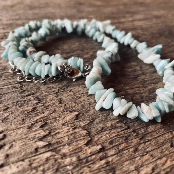 Náhrdelník Larimar sekaný.zapínanie karabínka strieborná